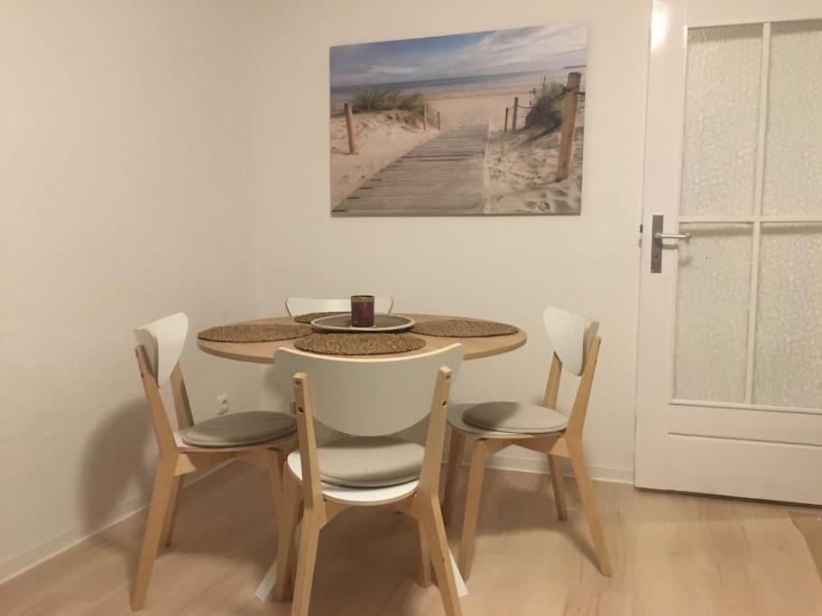 Schoene 2-Zimmerwohnung, 10 Geh-Minuten Zum Strand Timmendorfer Strand Exterior foto
